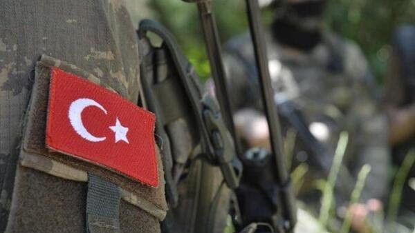 Askere gidiyorum arkadaşlar gelin vedalaşalım mı?