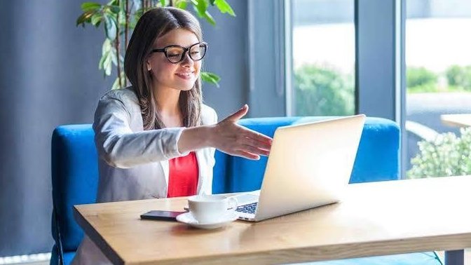 Yüz yüze iş görüşmelerinde mi daha rahatsınız yoksa online görüşmelerde mi?