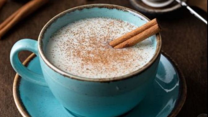 Soğuk kış akşamında salep mi, sıcak çikolata mı içinizi ısıtır?