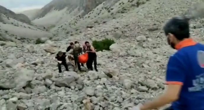 Çinli turiste ayı saldırdı! Sizce ayı ile karşılaşınca ne yapılmalı?