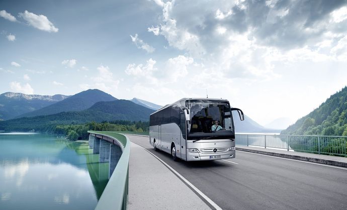 Otobüs ile şehirler arası yolculuğu sever misiniz? Sevdiğiniz için 7 saat yol gider misiniz :)?