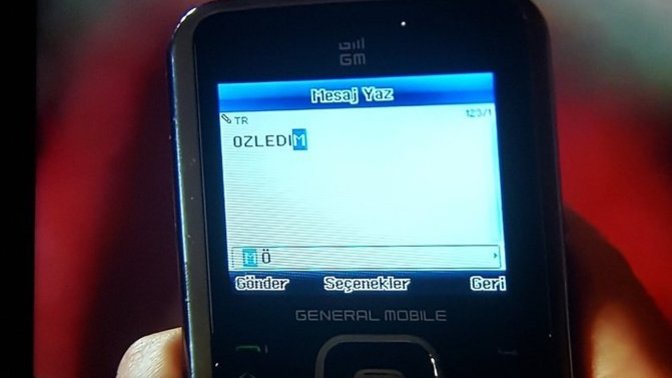 Eski sevgilinizden "özledim" diye bir mesaj alsaydınız nasıl bir cevap verirdiniz?