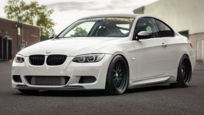 Bmw e92 almayı düşünüyorum nasıl görünüş performans vs?
