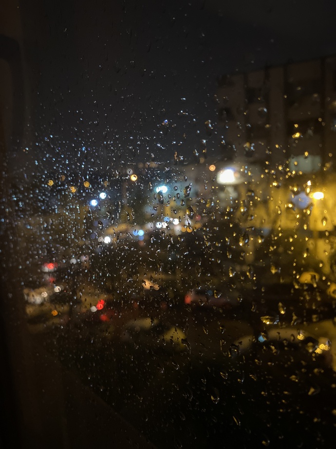 Yağmurlu bir İzmir sabahından herkese günaydın. Bu sabah mutlu uyanabildiniz mi?
