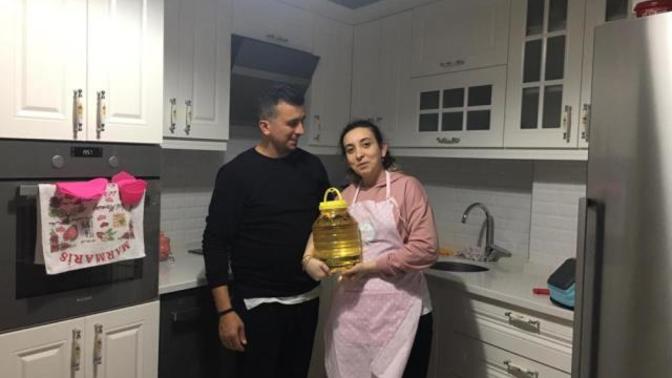 Yeni evlenen çifte 5 litrelik sıvı yağ hediye etsem mantıklı olur mu?