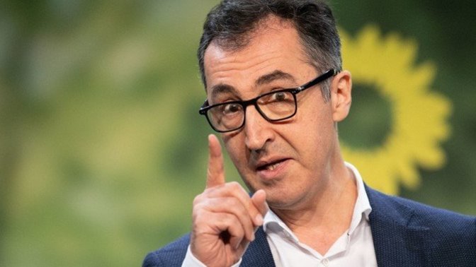 Almanyada tarim bakani cem özdemir et fiyatlari ve amrket fiyatlari cok ucuz demis o yüzden zam yapmaliyiz demis ne düsünüyorsunuz?