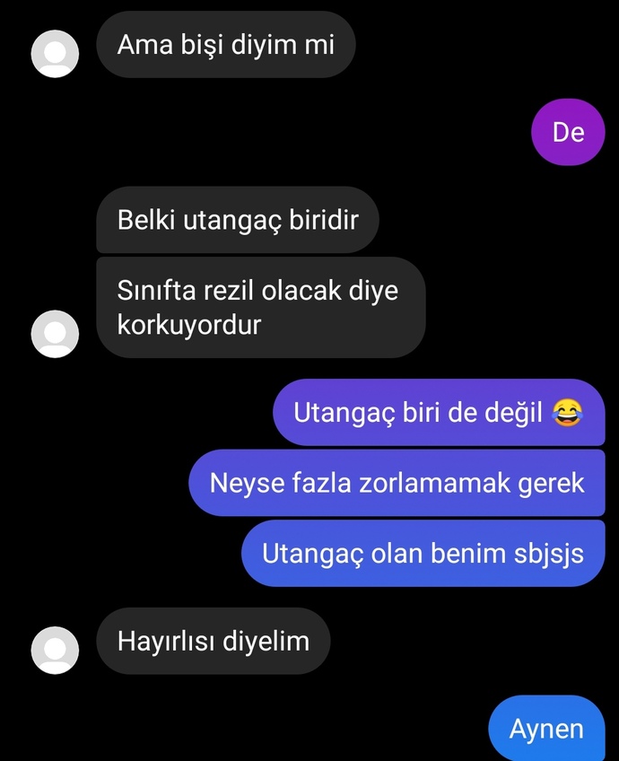 Bu fake hesap beni tanıyor mudur? Kız mıdır erkek midir sizce?
