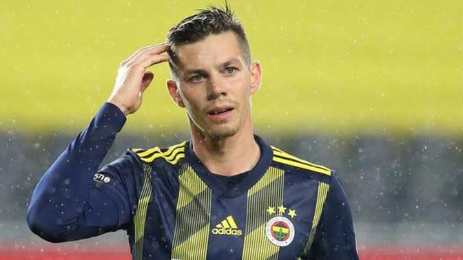 Fenerbahçe, dolandırıcılara kaptırdığı 850 bin Euro için açtığı davadan 500 TL kazandı! Ali Koç'un yönetimi için ne düşünüyorsunuz?