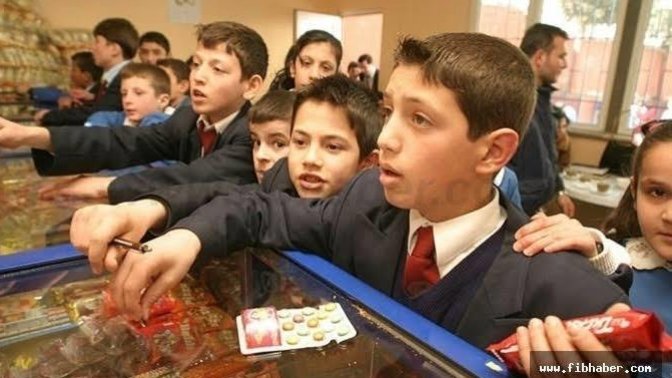 Okul kantininde en çok aldığınız yiyecek hangisiydi?