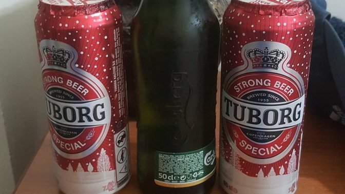 Yeni yılınız kutlu osun kimler alkol içiyor bakalım ben tuborg kırmızı içiyorum hadi bakalım ;) ?
