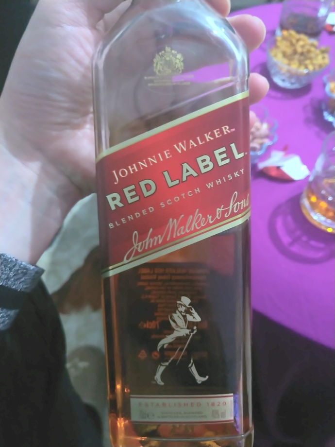 Johnnie walker red label nasıl bir viski nasıl içilir?