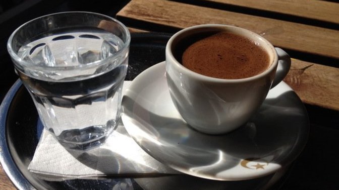 Su, kahveden önce mi yoksa sonra mı içilmeli?