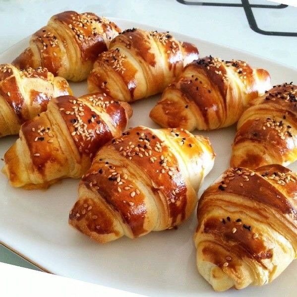 Kahvaltıda börek/hamur işi yer misiniz?