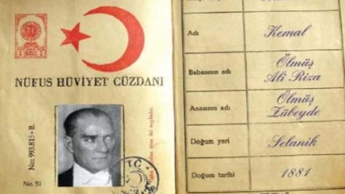 Tarihte Bugün: Soyadı Kanunu yürürlüğe girdi! Soyadınızı seviyor musunuz?