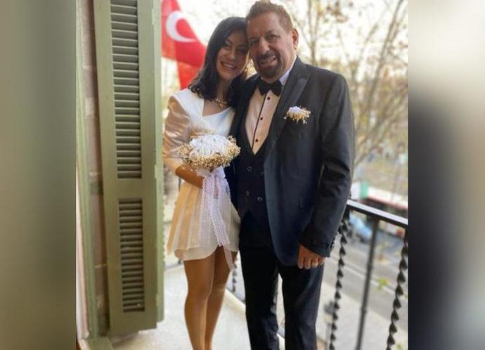 Erman Toroğlu kendisinden 34 yaş küçük sevgilisi ile evlendi. Ne düşünüyorsunuz?