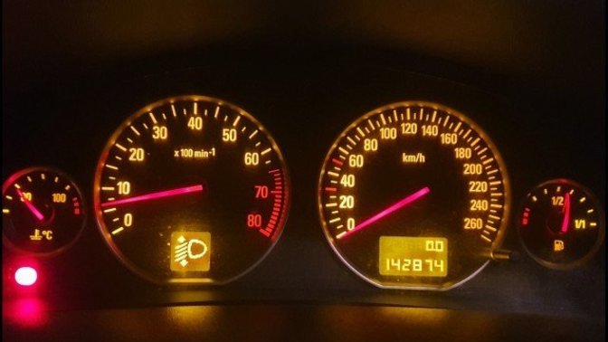 Araç çalışırken bu rölanti normal mi?