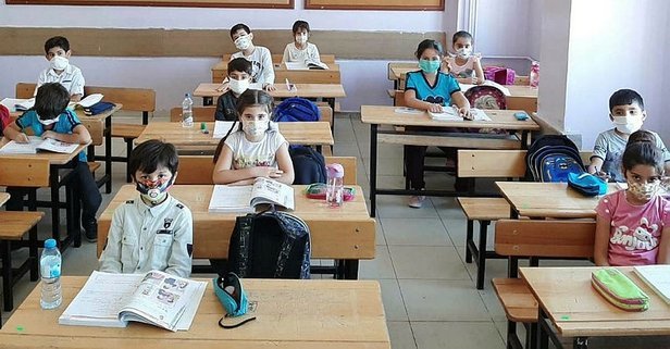 Cumhurbaşkanı Erdoğan: Yüz yüze eğitim devam edecek. dedi. Sizce karar doğru mu?