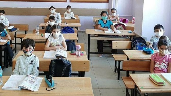 Cumhurbaşkanı Erdoğan: ''Yüz yüze eğitim devam edecek.'' dedi. Sizce karar doğru mu?