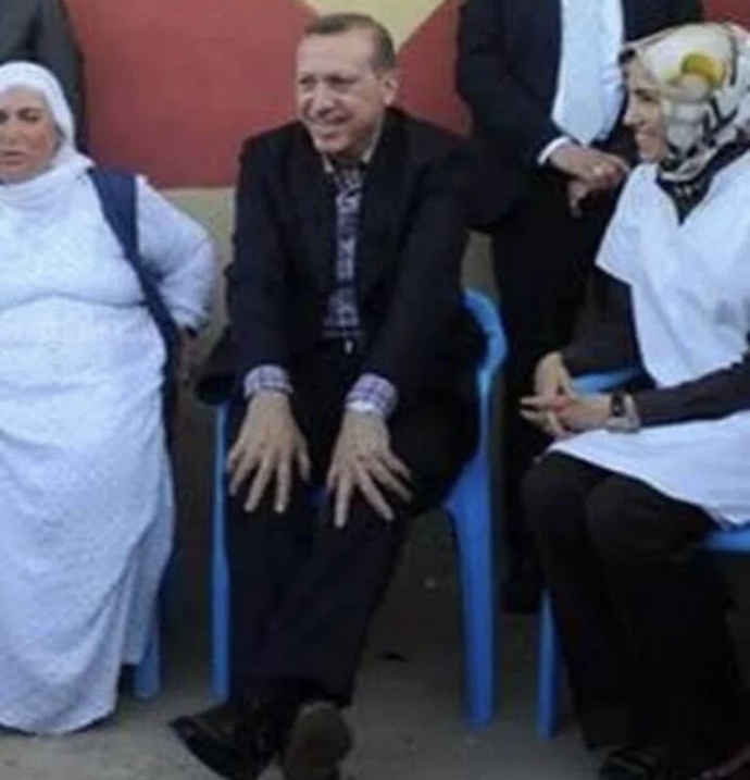 Erdoğan: Milletime sesleniyorum, biz size aşığız! Cidden aşık mı bize 🥰?