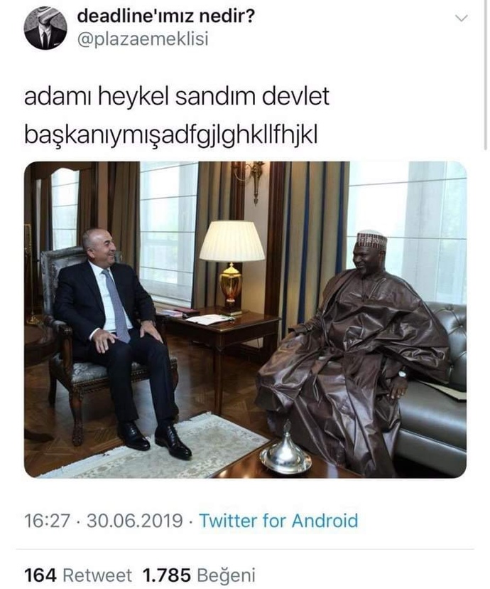 Geceye komik yorumlarınız var mı? Soğuk şakalar yapar mısınız?