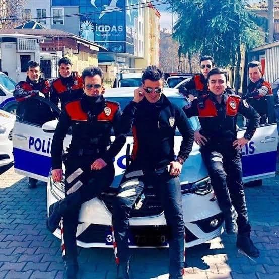 Yakışıklılar😍😃😃