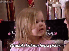 Güzelliğinin/yakışıklılığının farkında olan insanlar, ulaşılmaz mıdır?