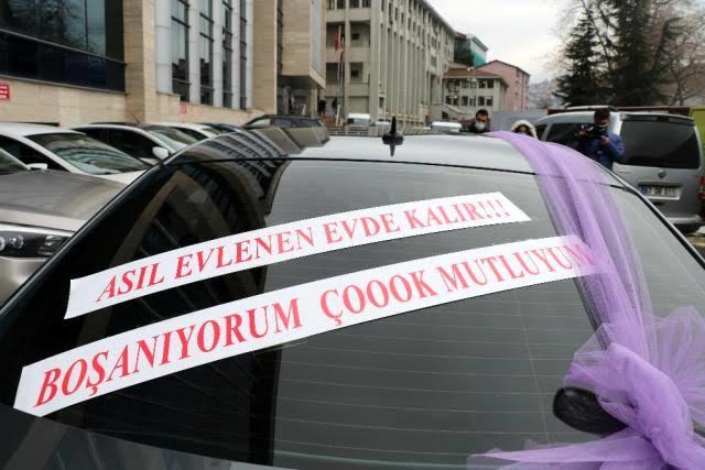 Evlendikten sonra ailenizle görüşmek istemeyen eşinize karşı tavrınız ne olur?