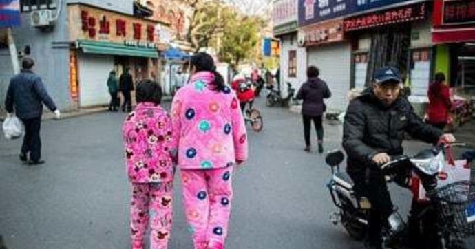 Markete pijama ile gider misiniz?