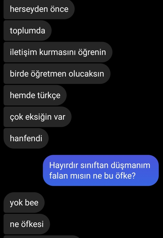 Israrla Instagram da istek attı ben sildim? Daha sonra bu şekilde mesajlasmamiz oldu? sizce tanıdık biri midir?