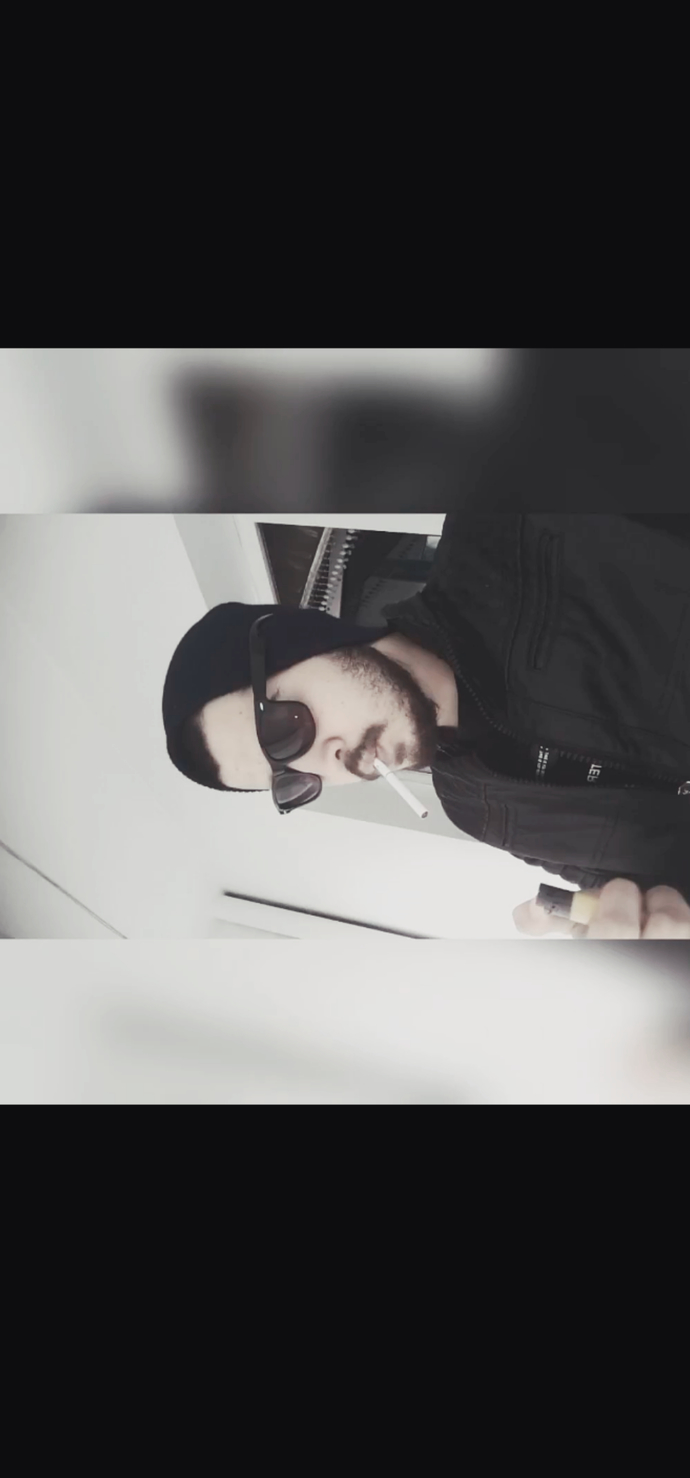 Kışın gözlük takmak sizce cool mu yoksa gereksiz mi?