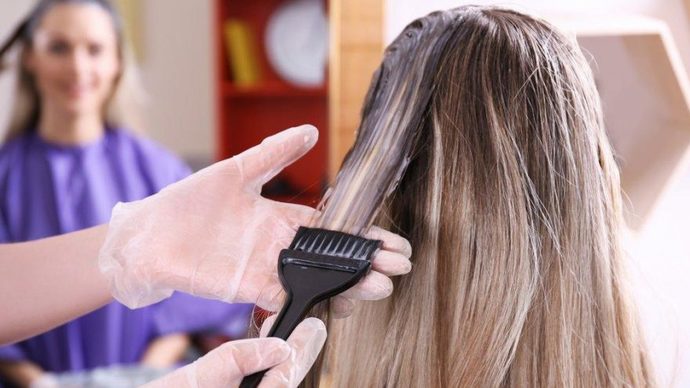 Sağlıklı saçlar için boyatmamak şart mı?
