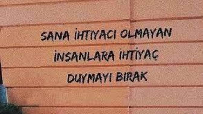 Size ihtiyaç duymayan insanlara ihtiyaç duyar mısınız?