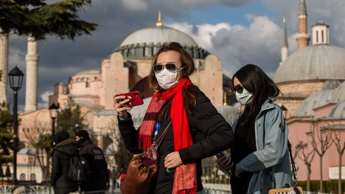 Vakalar artıyor: Mekanlarda yüzde 50 kapasite kuralı ve okulların tatil edilmesi gündemde! Sizce katı kurallar gelmeli mi?