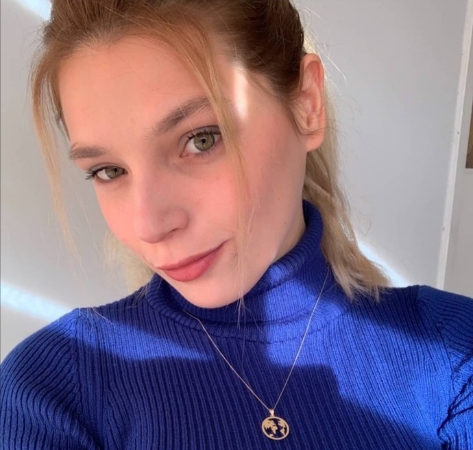 Sizce bu kız güzel mi, Leyla Tanlar benziyor mu?