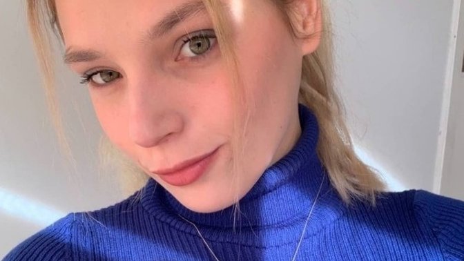 Sizce bu kız güzel mi, Leyla Tanlar benziyor mu?