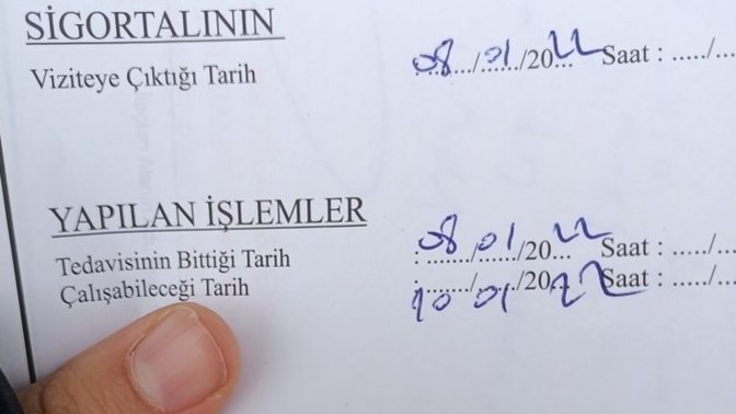 İş yeri için rapor aldım. Doktordan 3 gün istedim. 2 gün verdi. Raporun üstünde oynasam sıkıntı olur mu?