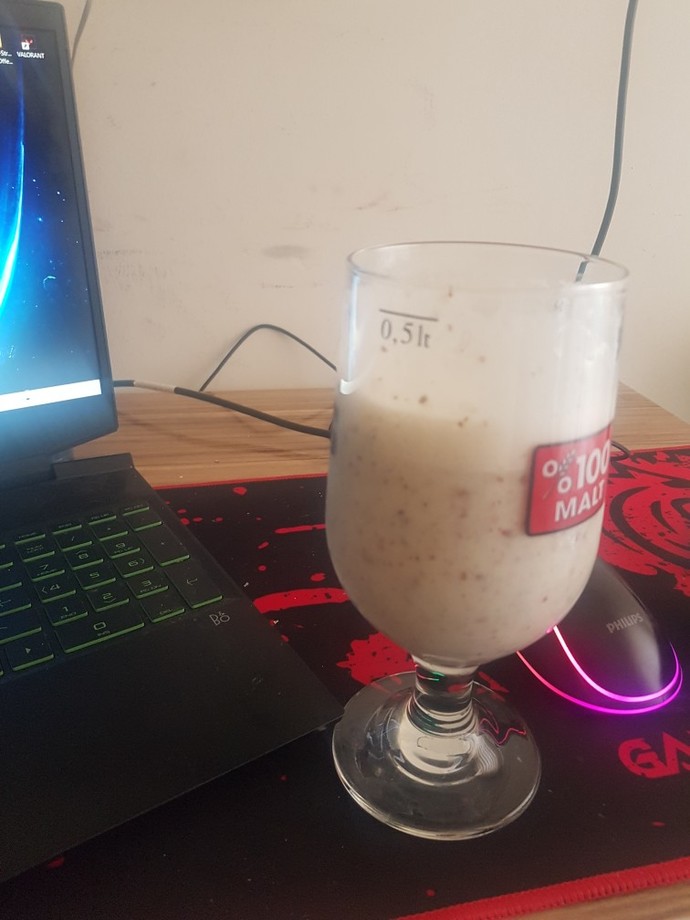 Sizde arada kendinize atom yapiyor musunuz?