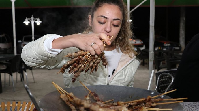 Kebap seven Kadın-Erkek her zaman 1-0 önde midir?