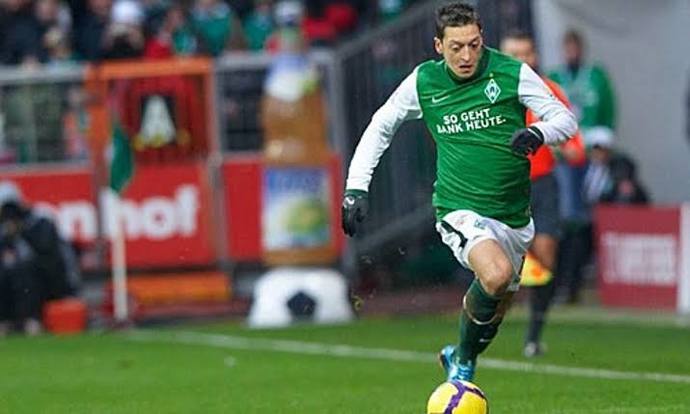 Hangi dönemdeki Mesut Özil daha iyiydi?