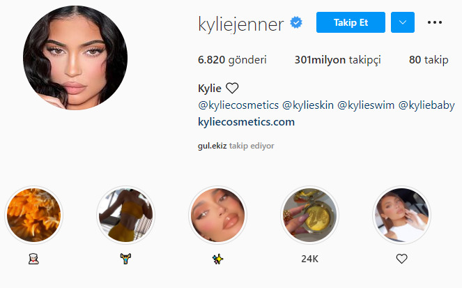 Kylie Jenner, Instagramda 300 milyon takipçiye ulaşan ilk kadın olmuş. Sosyal medyada kimleri takip ediyorsun?