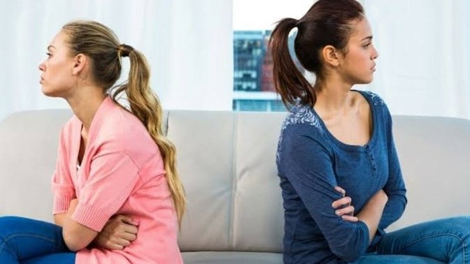 Küs olduğun konuşmadığın arkadaşın var mı?