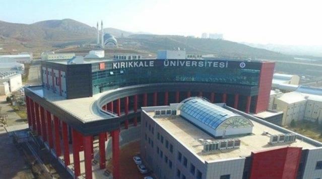 58 yaşındaki tacizci profesörün mesajları ifşa oldu: Seni yatakta öyle bir yorarım ki! Ne Düşünüyorsunuz?