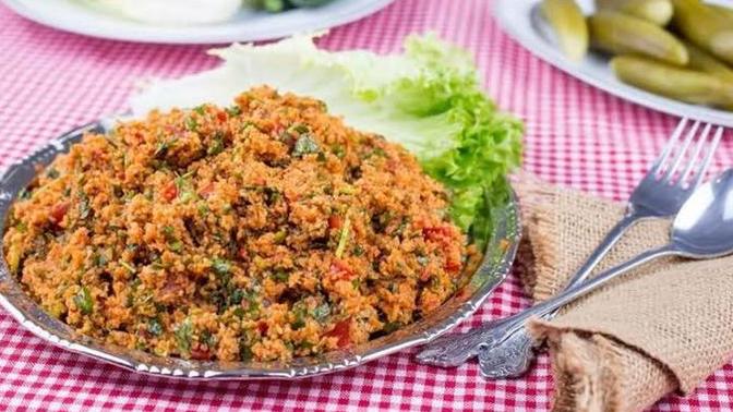 Kısır, en iyi pilavlık bulgurla mı yapılır yoksa köftelik bulgurla mı?
