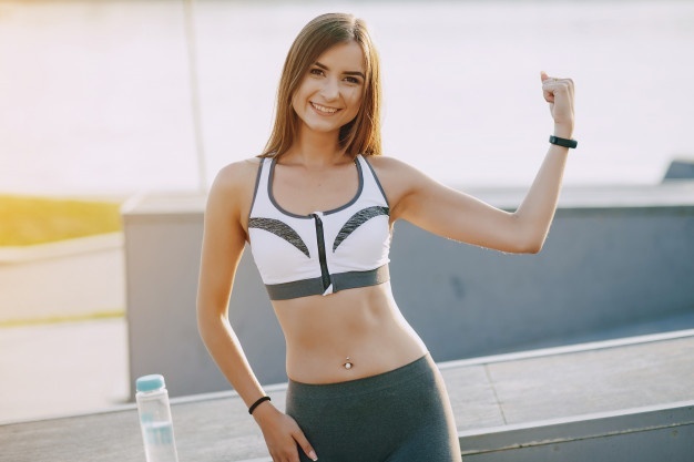 Balık etli sahip kadın mı yoksa fit, ince belli kadın mı?
