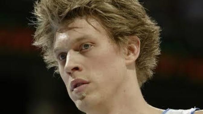 Sizce gelmiş geçmiş en yakışıklı ve karizmatik NBA basketbolcusu kimdir ;)?