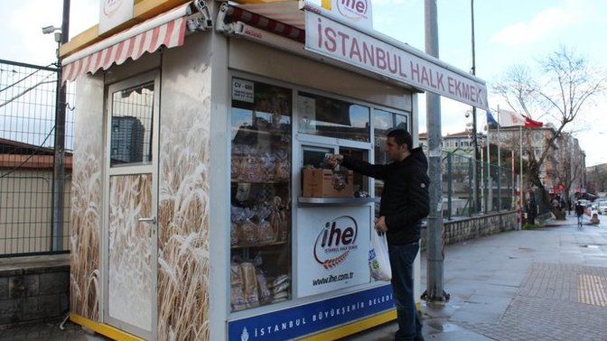 Annem, uygun fiyatlı olduğu için Halk Ekmek almaya başladı. Siz Halk Ekmek mi alıyorsunuz yoksa normal mi?