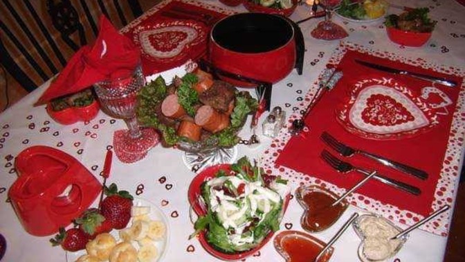 Sevdiğiniz erkek/ kadın için şahane bir akşam yemeği hazırlasanız, kendisi eve gelince yiyemeyeceğini söylese trip atar mısınız?