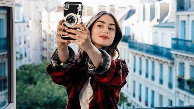 Fotoğraflarda güzel çıkmıyorsak fotojenik olmadığımız için mi, yoksa çirkin olduğumuz için mi?
