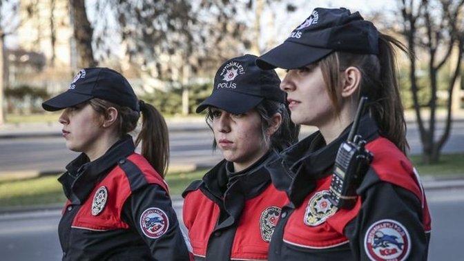 Kadınlar için polislik mi astsubaylık mı daha mantıklı?