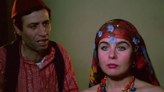 Usta sanatçı Fatma Girik vefat etti. Sanatçının en sevdiğiniz filmi hangisi?